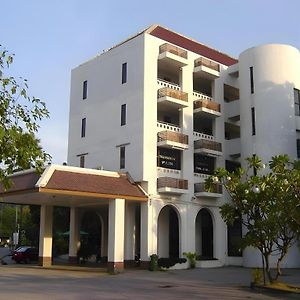 Royal Diamond Hotel